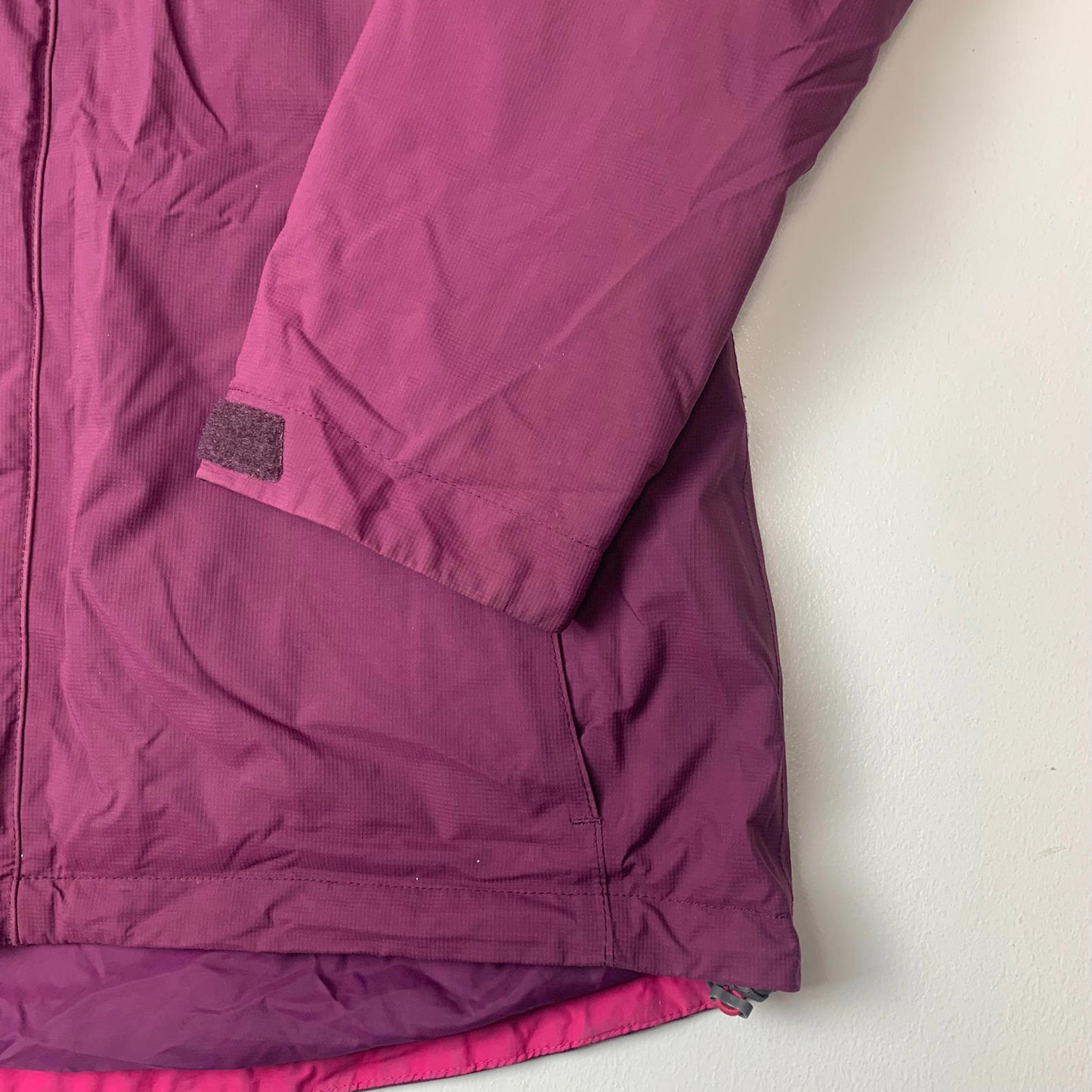 Woman’s BERGHAUS AQ2 Waterproof Jacket / Purple / Uk12 / Cagoule / Hiking