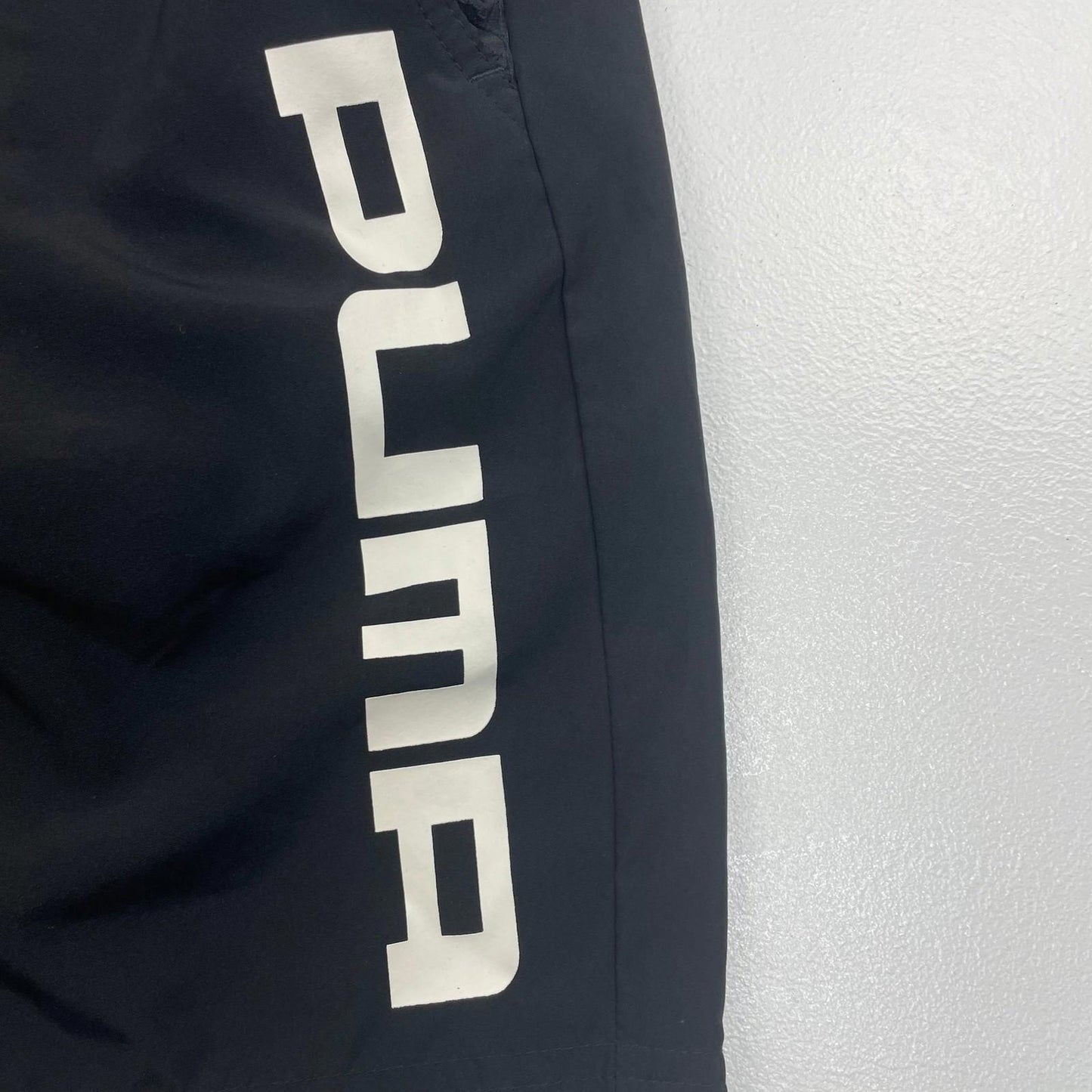 PUMA Activewear Shorts Black Drawstring Elastic Waist Mens Size S