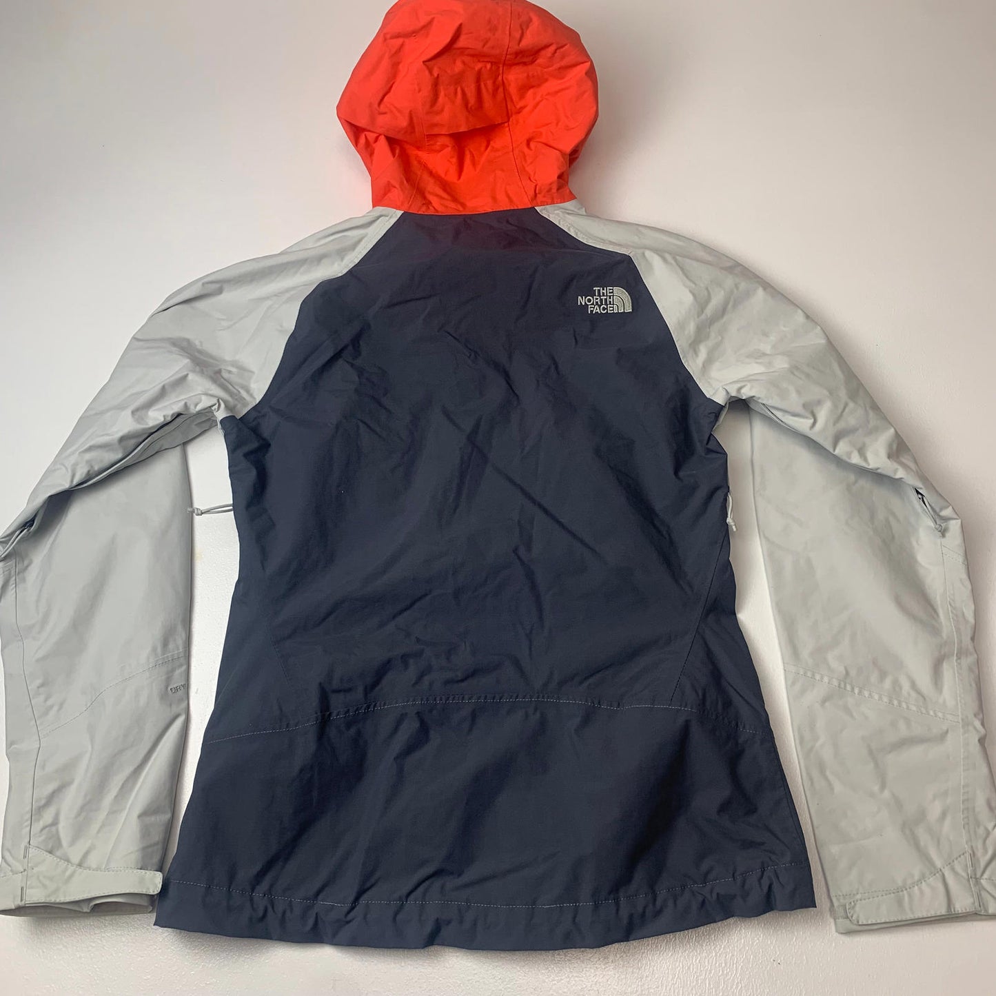Women’s THE NORTH FACE DryVent Jacket / Small / Grey & Orange / Hiking / Camping