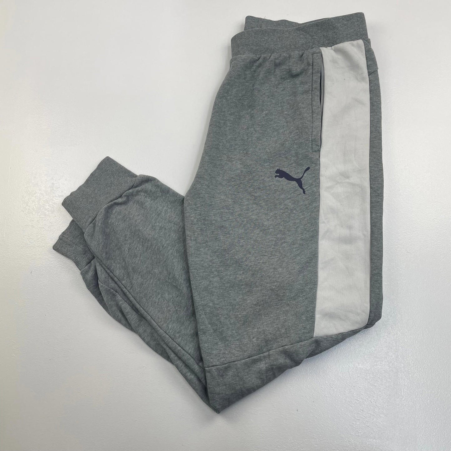 Men’s PUMA Grey Spellout Logo Joggers , Sweatpants , Size XL