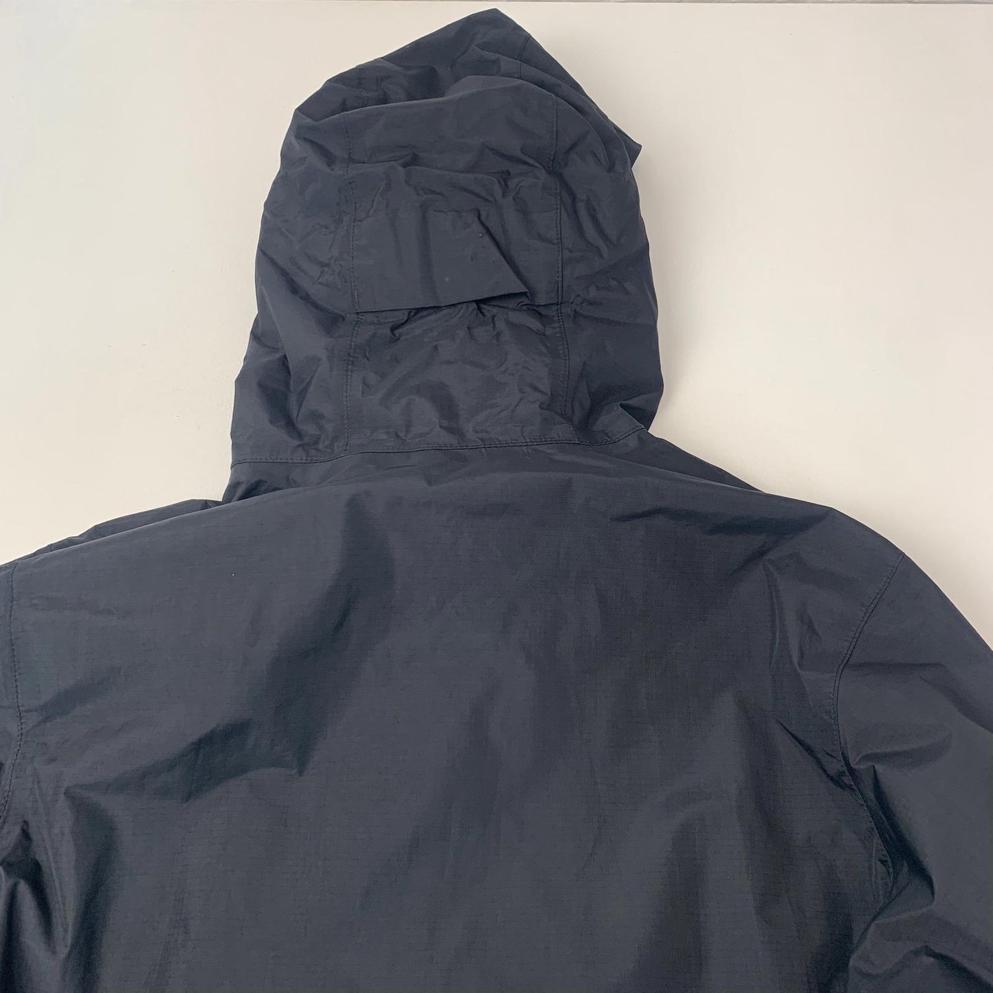 Mens THE NORTH FACE DRYVENT Jacket / Black / Small