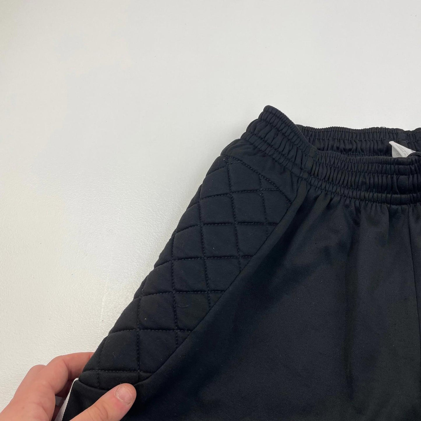 ADIDAS Activewear Shorts Quilted Black Athletic Casual Mens Medium