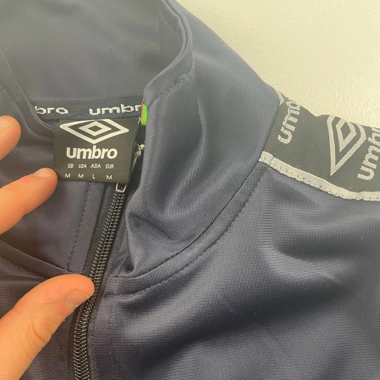 Mens UMBRO Dark Blue Track Top Jacket , Size Small