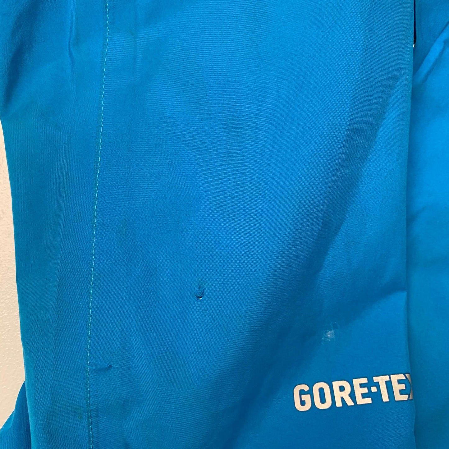 Women’s BERGHAUS GoreTex Jacket / Blue / uk12 / Medium