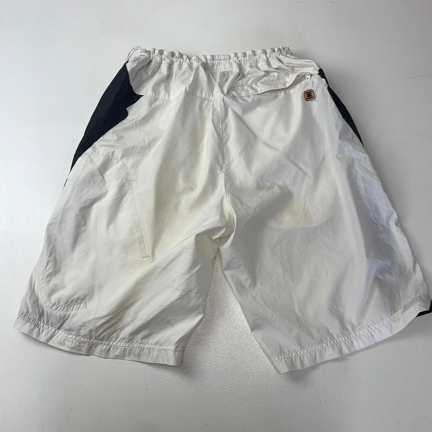 Nike Shox Board Shorts Elastic Waist White Black Mens L