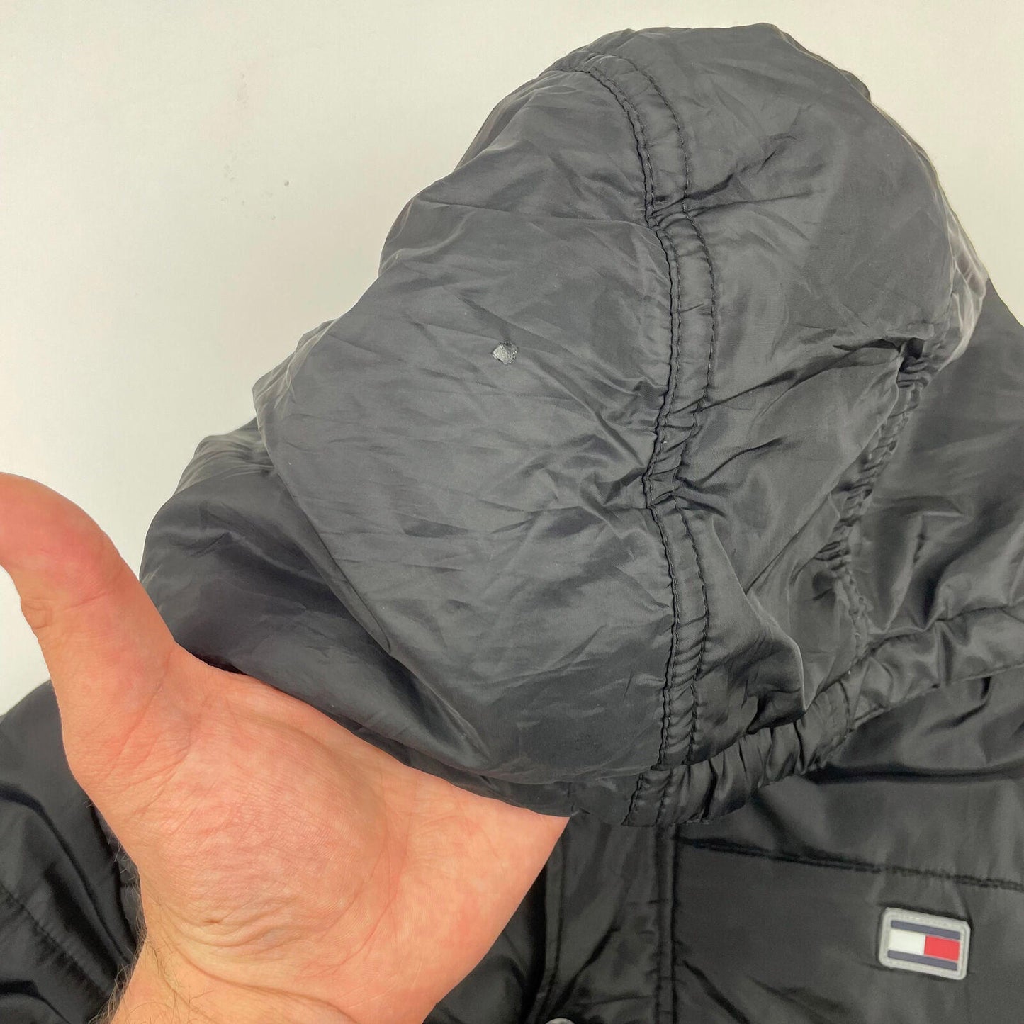 Youth TOMMY HILFIGER Black Puffer Jacket , Size Youth L 14-16