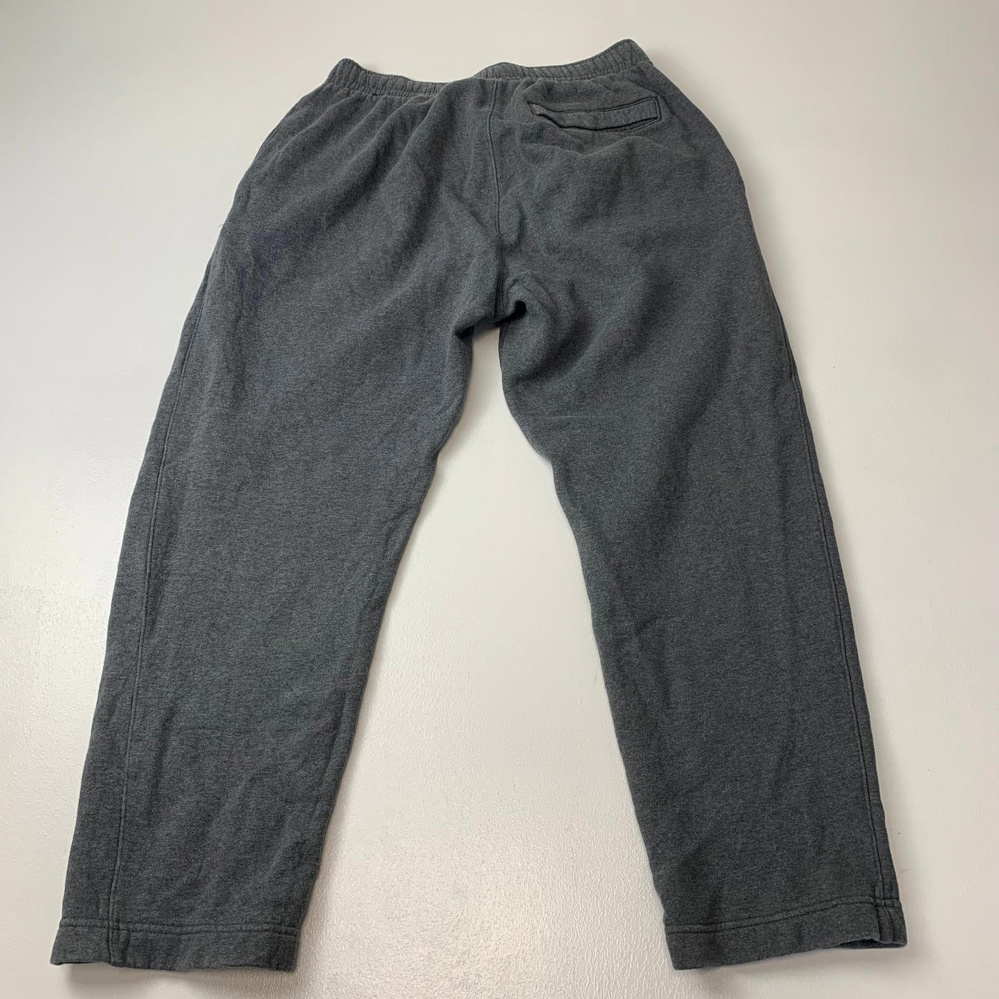 Women’s NIKE Jogging Bottoms / Grey / Large Short / Joggers