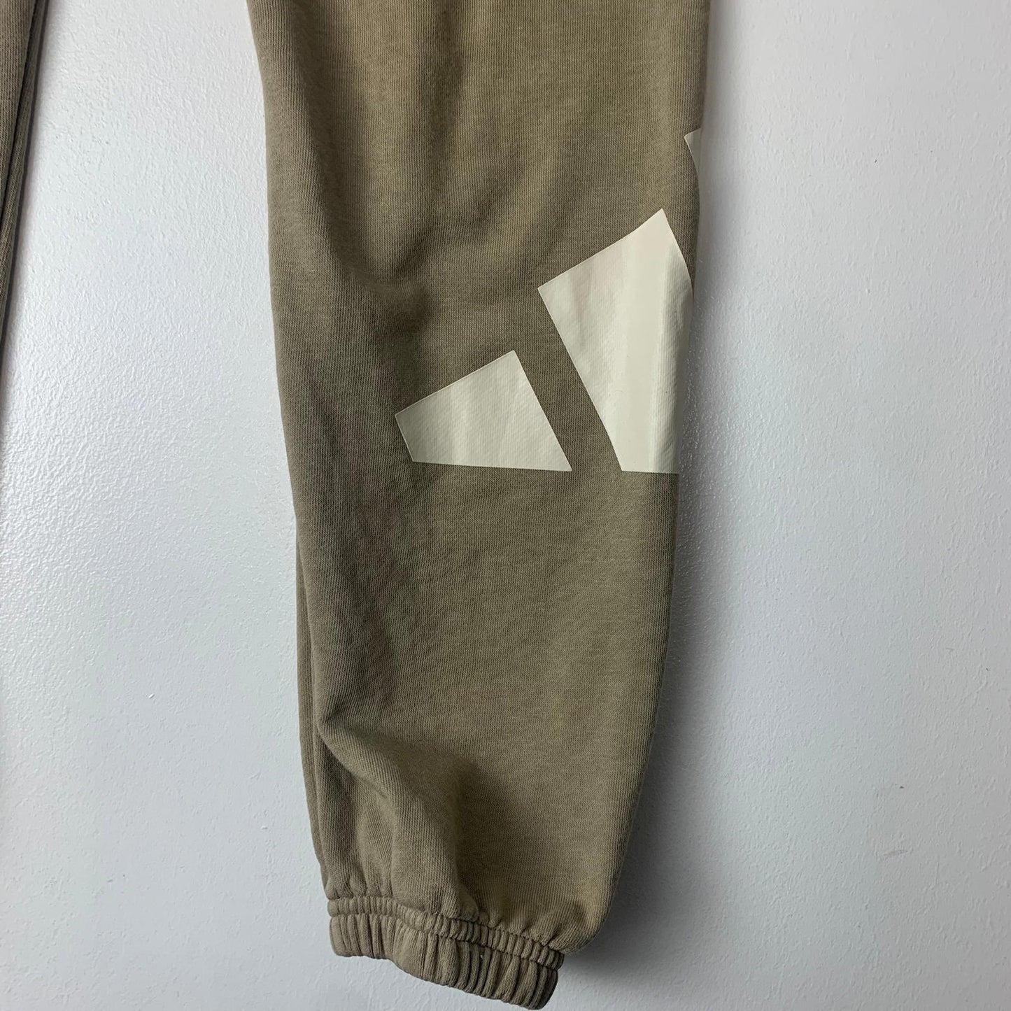 Girls ADIDAS Joggers / Coffee Brown / 10-12 Yrs