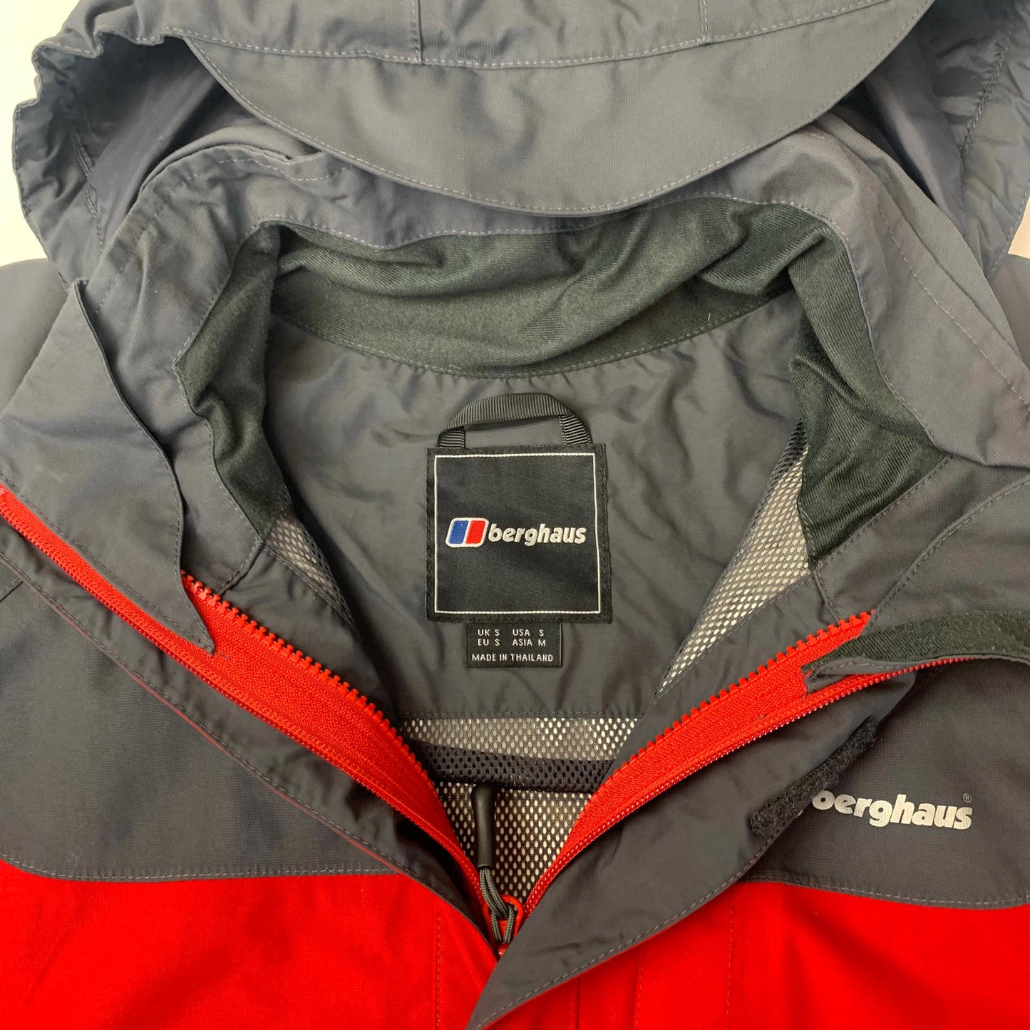 Mens BERGHAUS AQ2 Jacket / Small / Red & Grey / Hiking  / Camping / Climbing