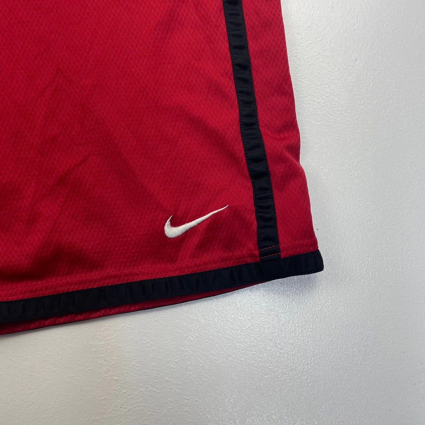 Nike Dri-FIT Athletic Shorts Quick Dry Red Black Mens XL
