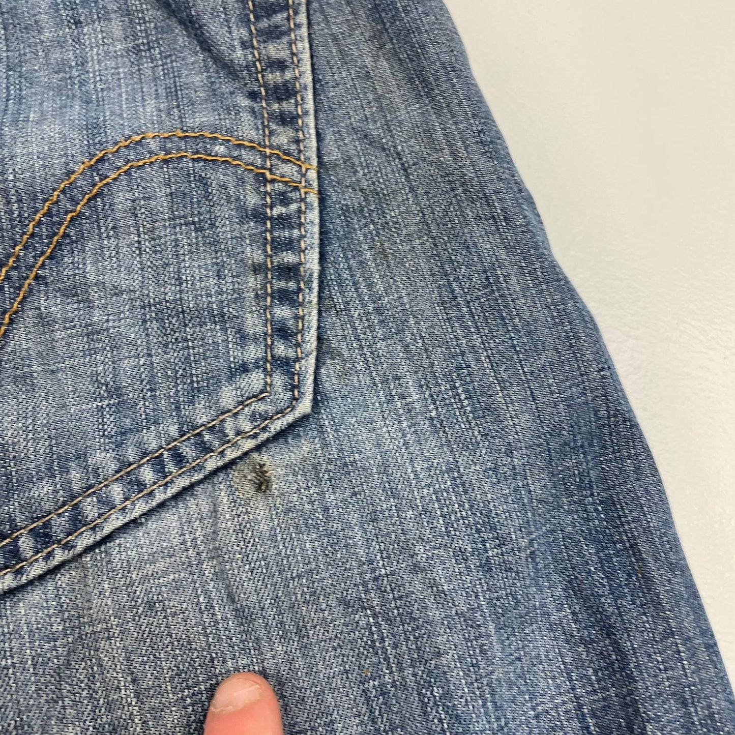Levi's 514 Straight Leg Distressed Denim Blue Jeans Mens W36 L30