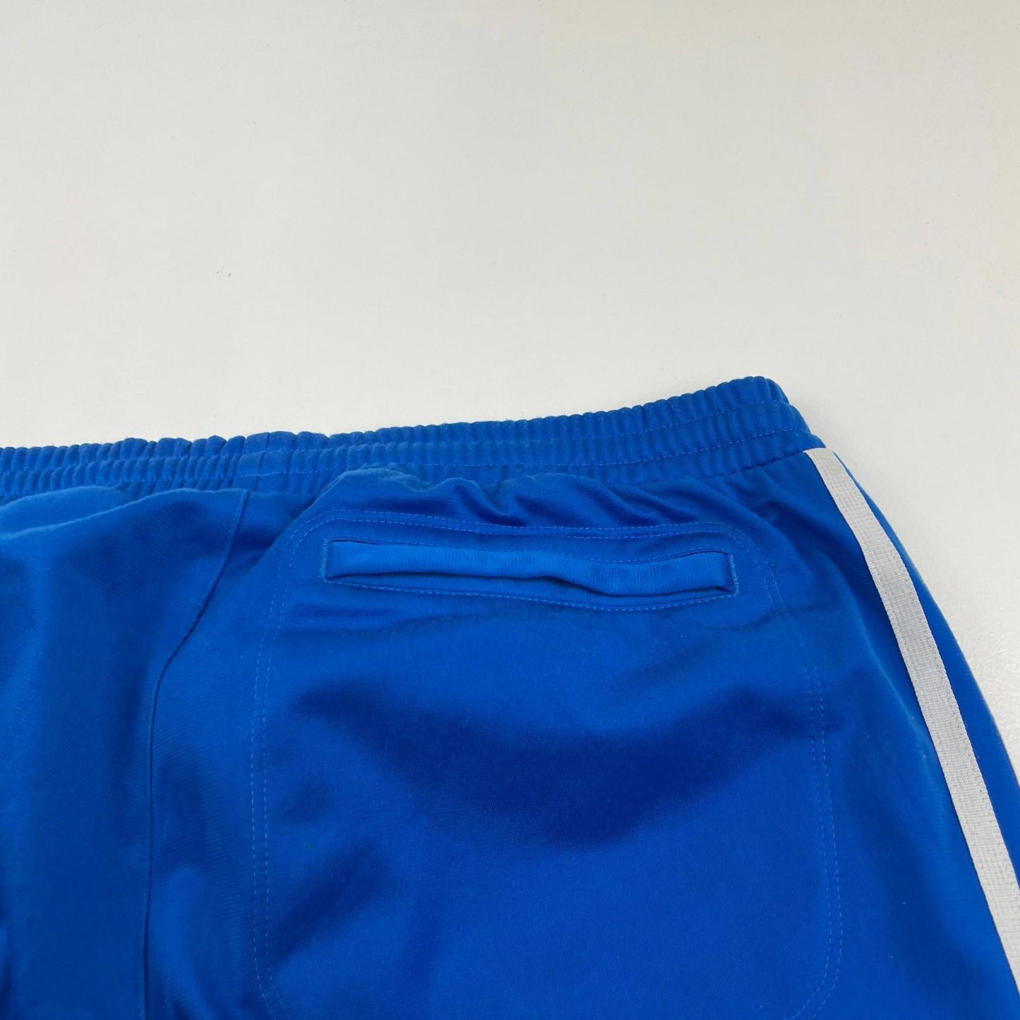 ADIDAS Activewear 3/4 Length Shorts Blue Striped Logo Mens Small