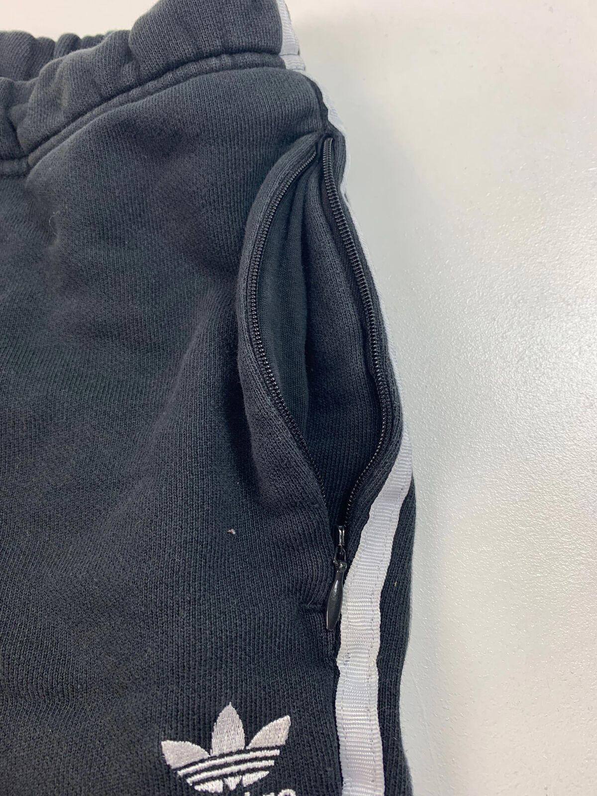 Women’s ADIDAS Joggers / Black / uk10 / Small / Zipped Pockets / Jogging Bottoms