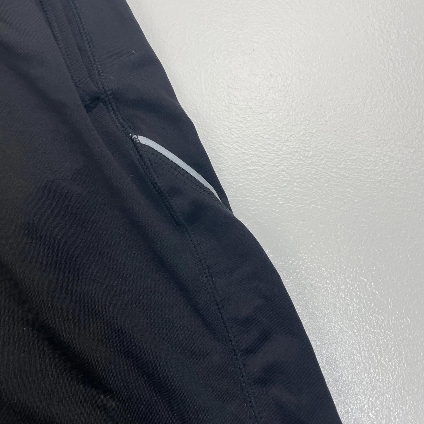 Reebok Activewear Shorts Elastic Waist Breathable Black Mens M