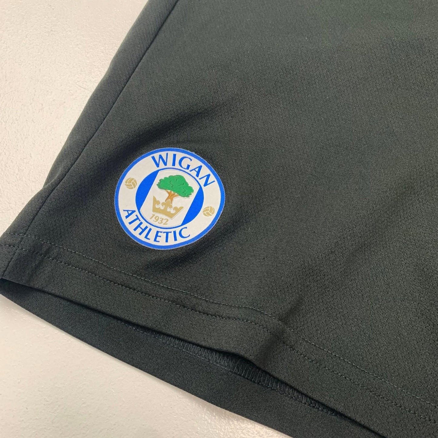 PUMA Wigan Athletic Football Shorts Black DryCell Mens Small