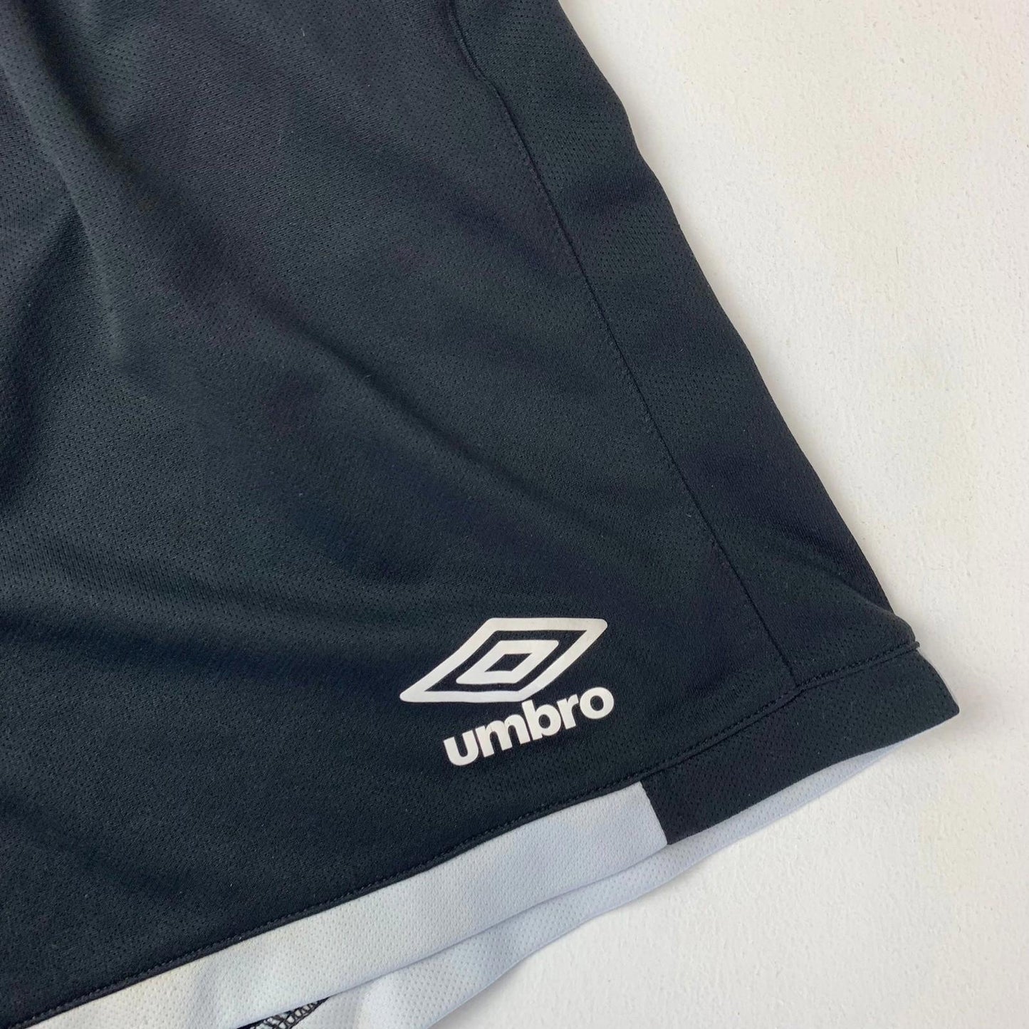UMBRO Activewear Shorts Athletic Black Mens Small