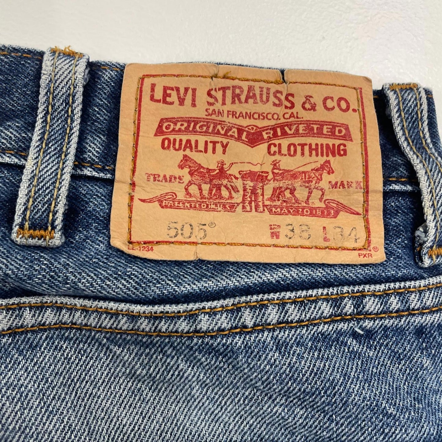 Levi's 505 Jeans Regular Fit Straight Leg Blue Denim Mens W38 L34