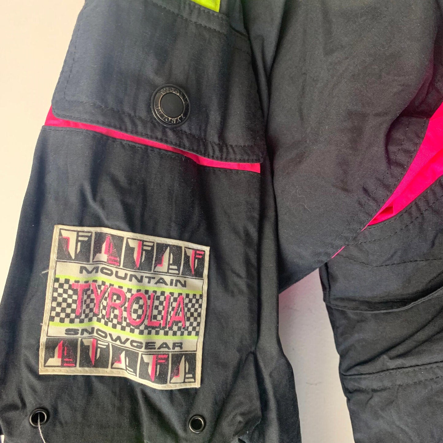 Women’s TYROLIA Black / Neon Ski Jacket / Large / 80’s