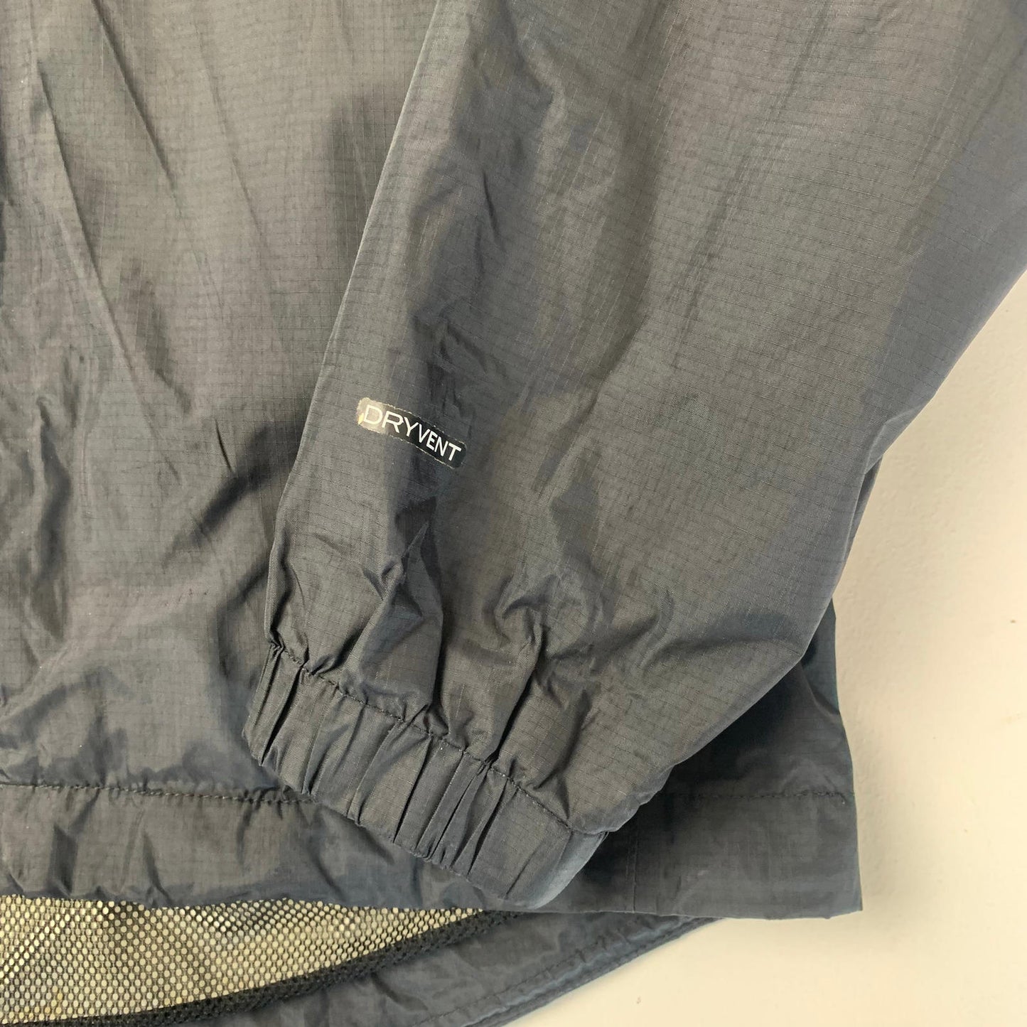 Mens THE NORTH FACE DRYVENT Jacket / Black / Small
