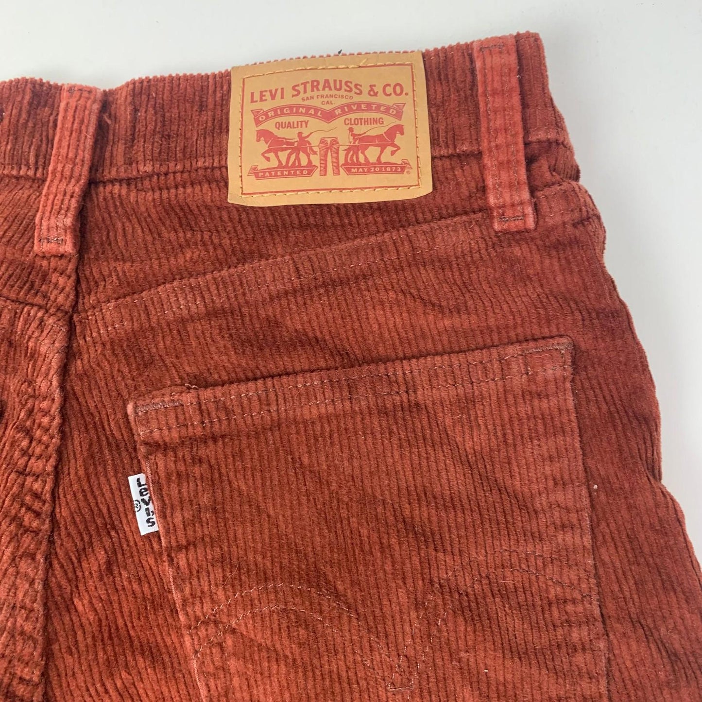 LEVI'S High Waisted Mom Jeans Corduroy Rust Red Women's Size W25