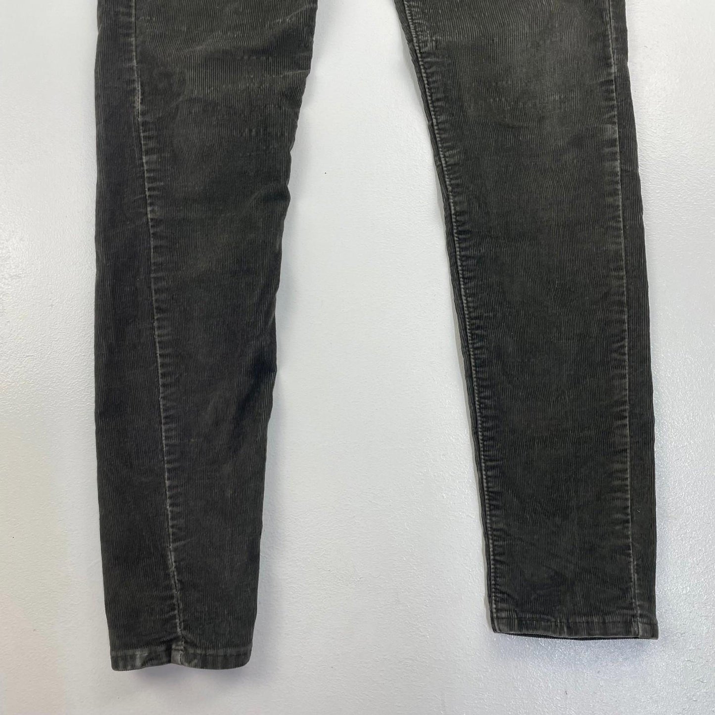 Levi's 710 Super Skinny Corduroy Grey Trousers Womens W25 L30 UK 6