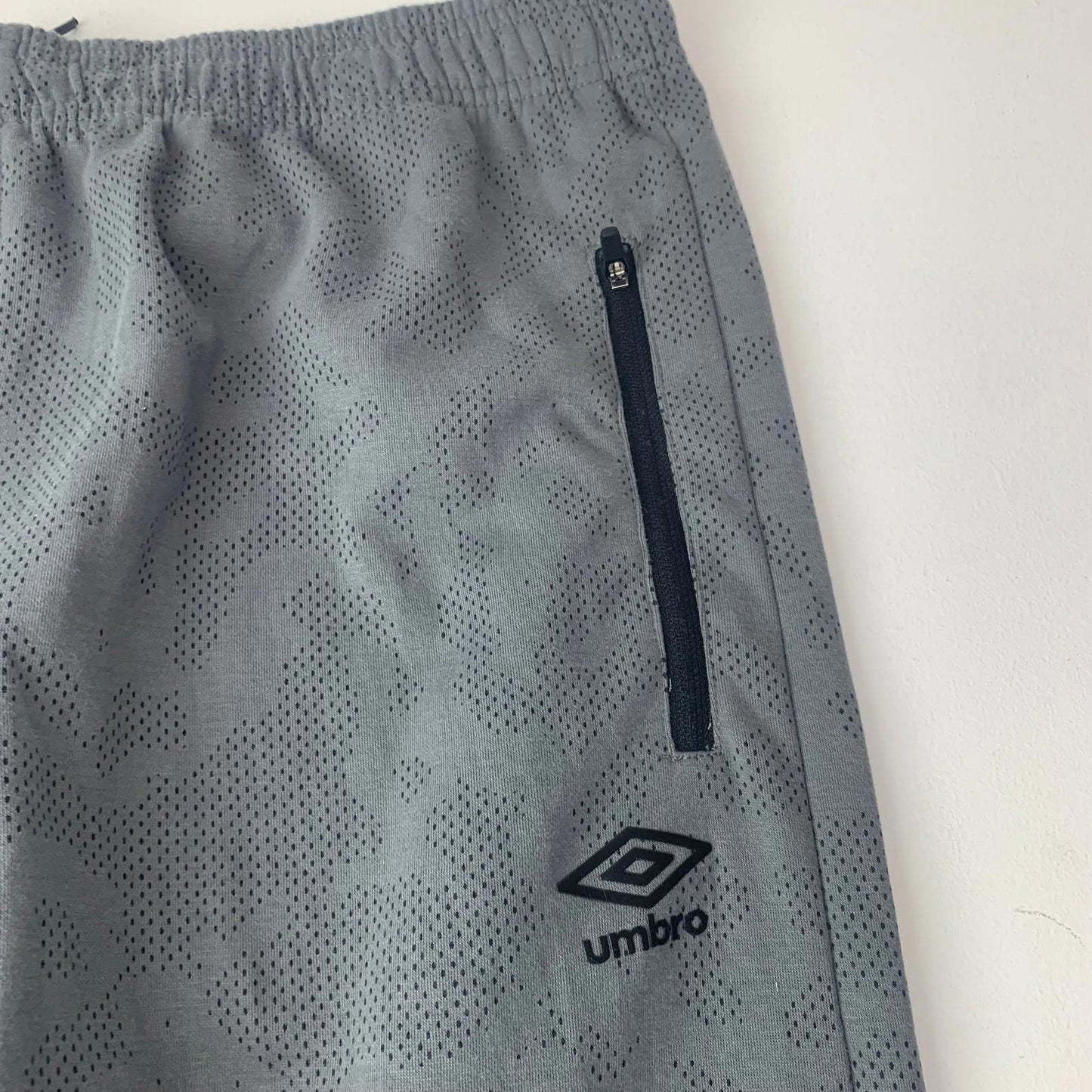 Umbro Activewear Trousers Jogger Style Patterned Grey Boys Size XL-16/18