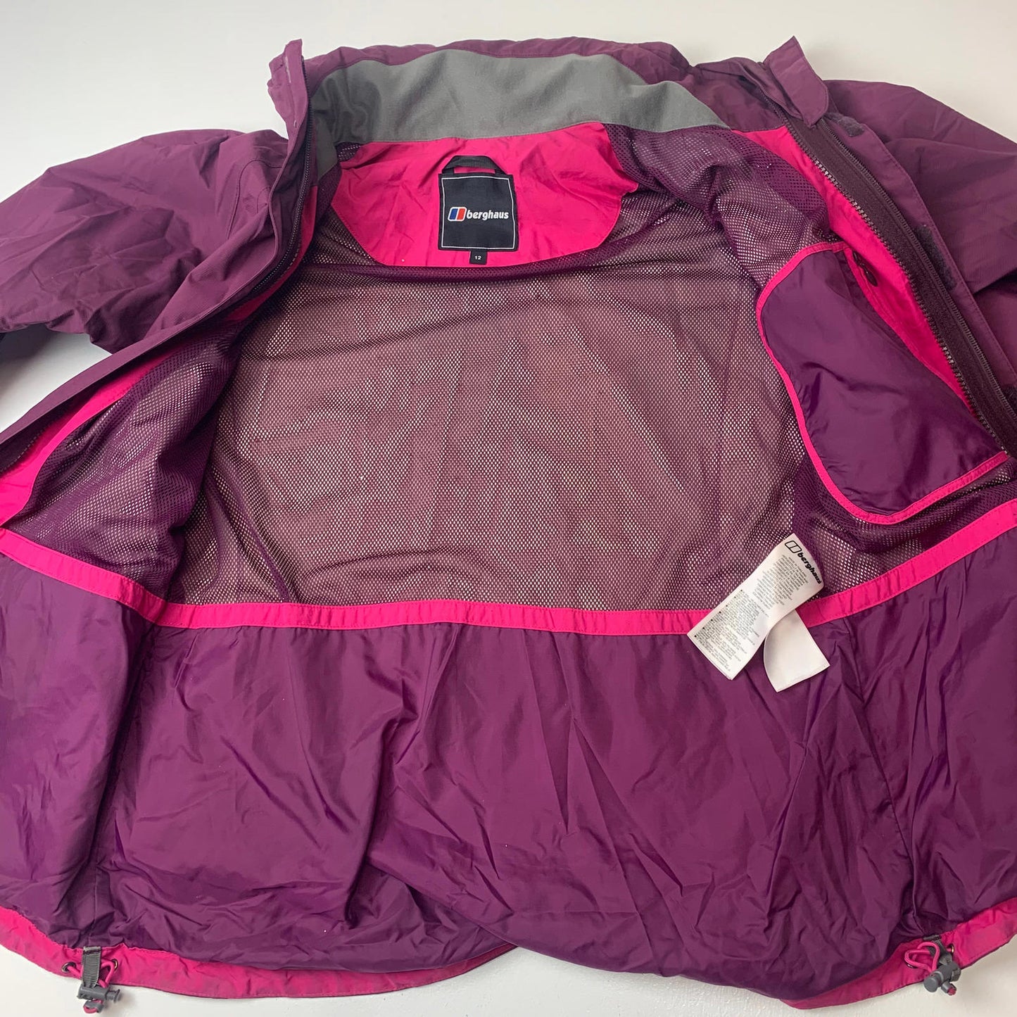Woman’s BERGHAUS AQ2 Waterproof Jacket / Purple / Uk12 / Cagoule / Hiking