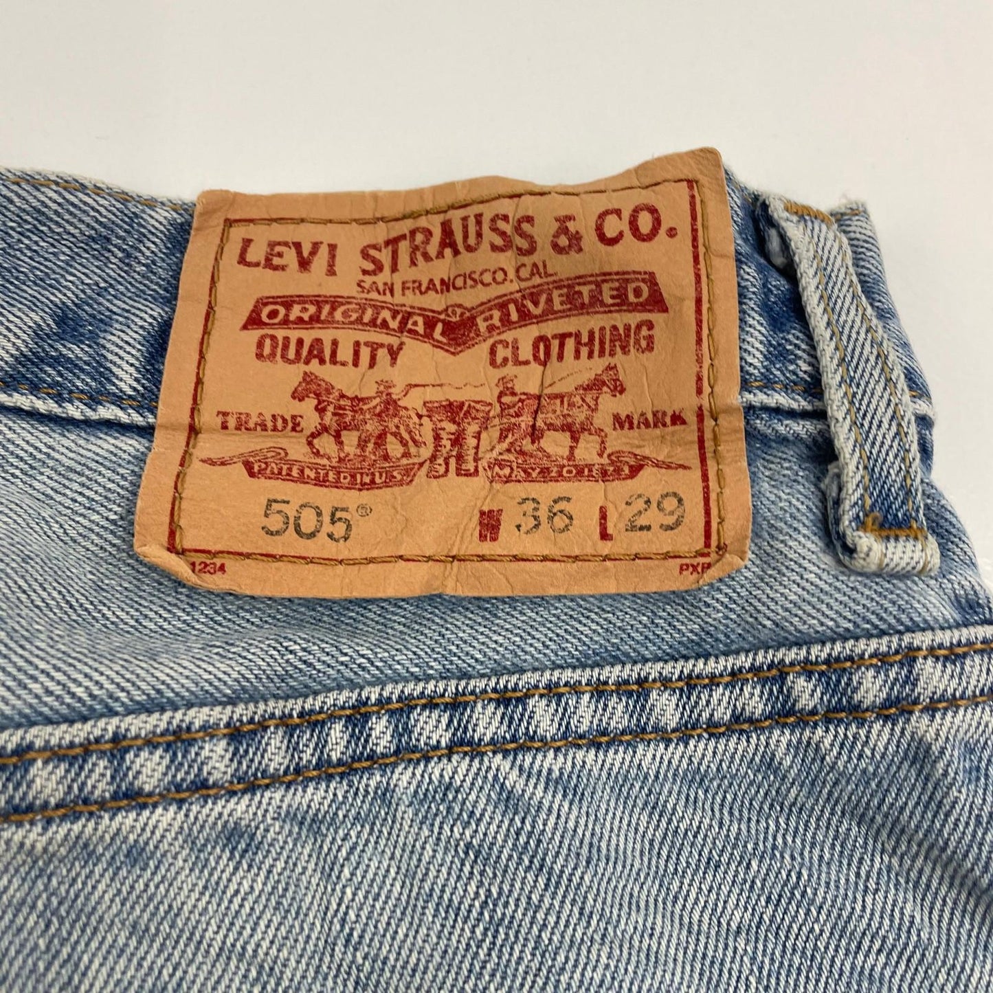 Levi's 505 Regular Fit Straight Leg Light Wash Blue Denim Jeans Mens W36 L29