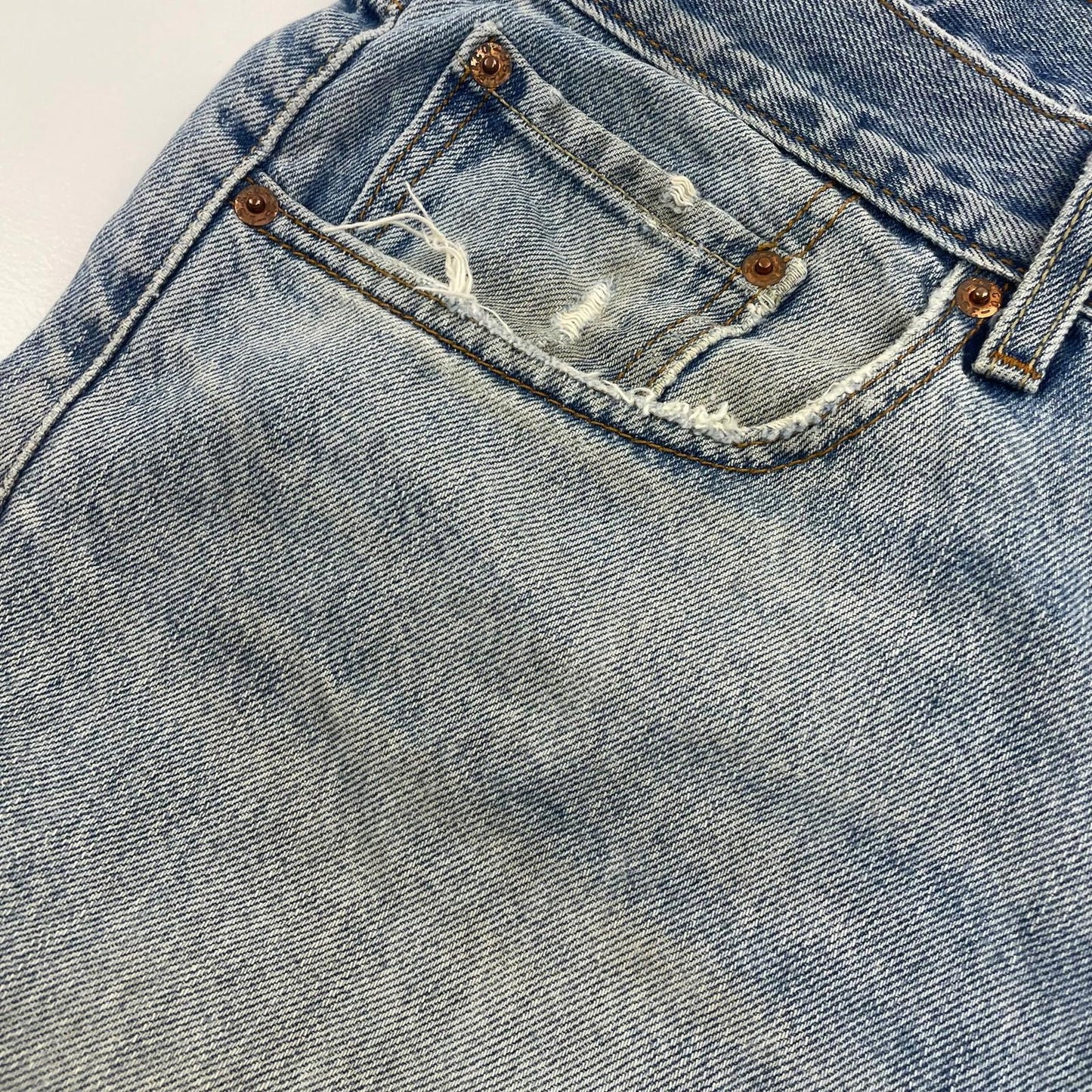 LEVI'S 501 Jeans Relaxed Fit Vintage Light Blue Denim Mens Size 38 X 30