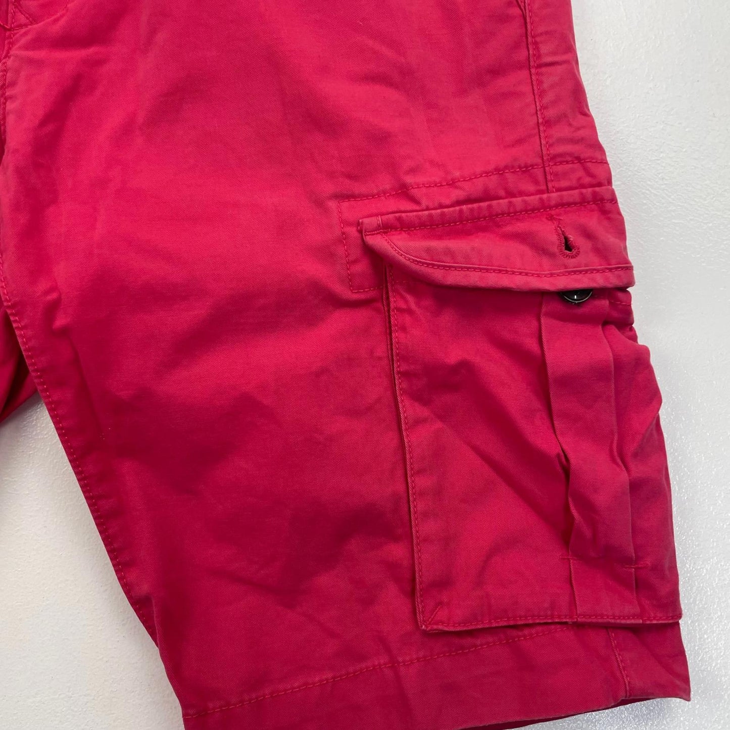 Tommy Hilfiger Cargo Shorts Classic Red Mens Label Size W 31