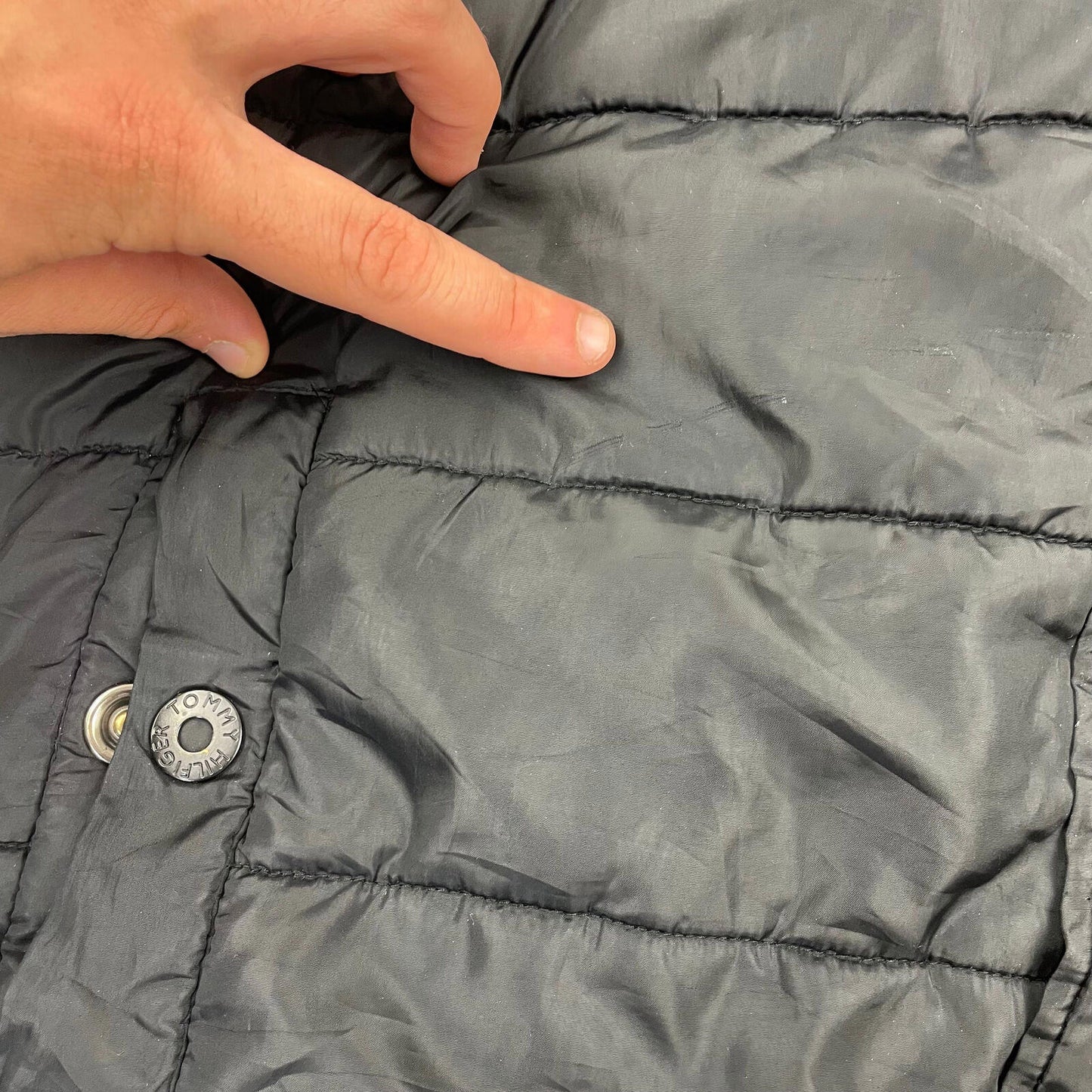 Youth TOMMY HILFIGER Black Puffer Jacket , Size Youth L 14-16
