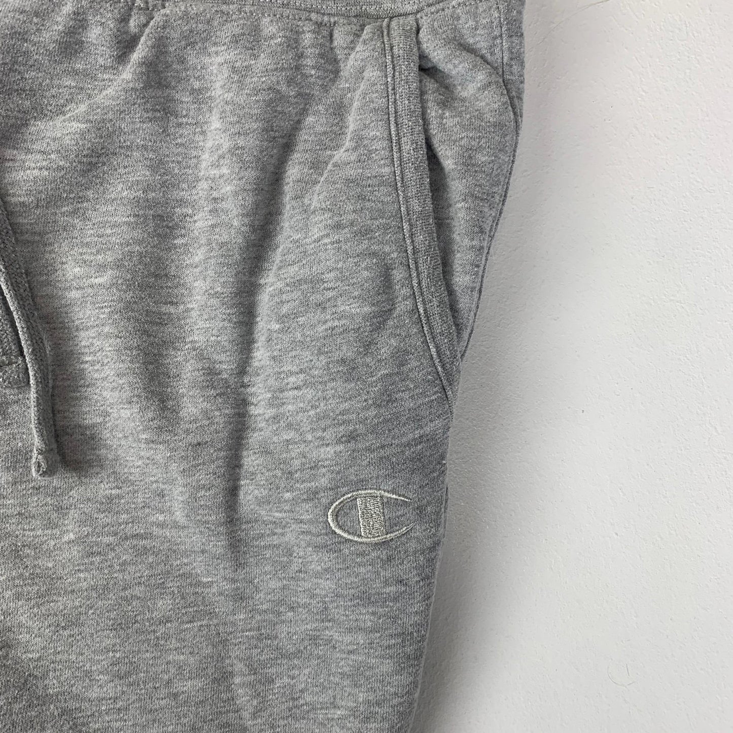 Women’s CHAMPION Light Grey Joggers / Medium