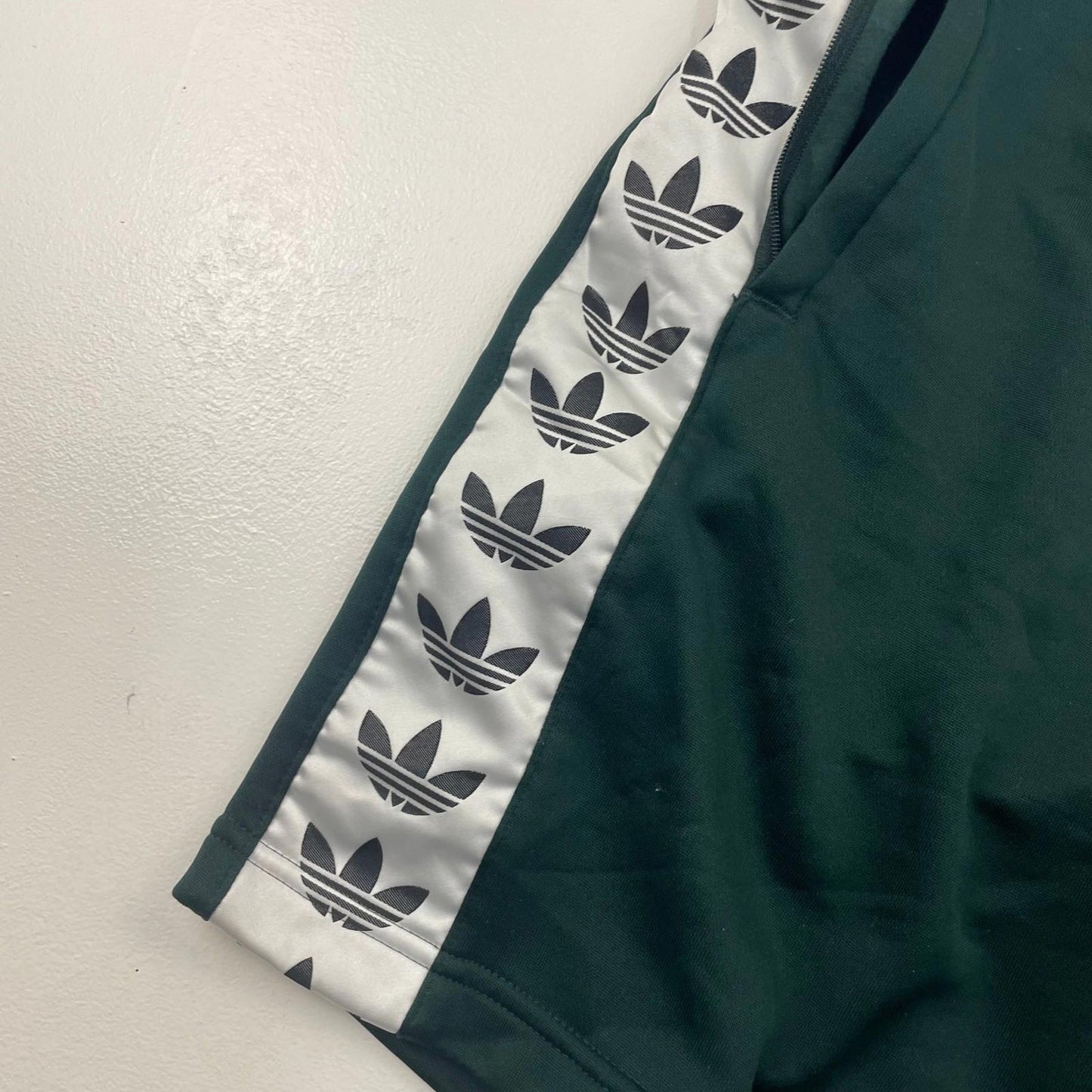 Adidas Men's Shorts Trefoil Tape Drawstring Green Size Small S