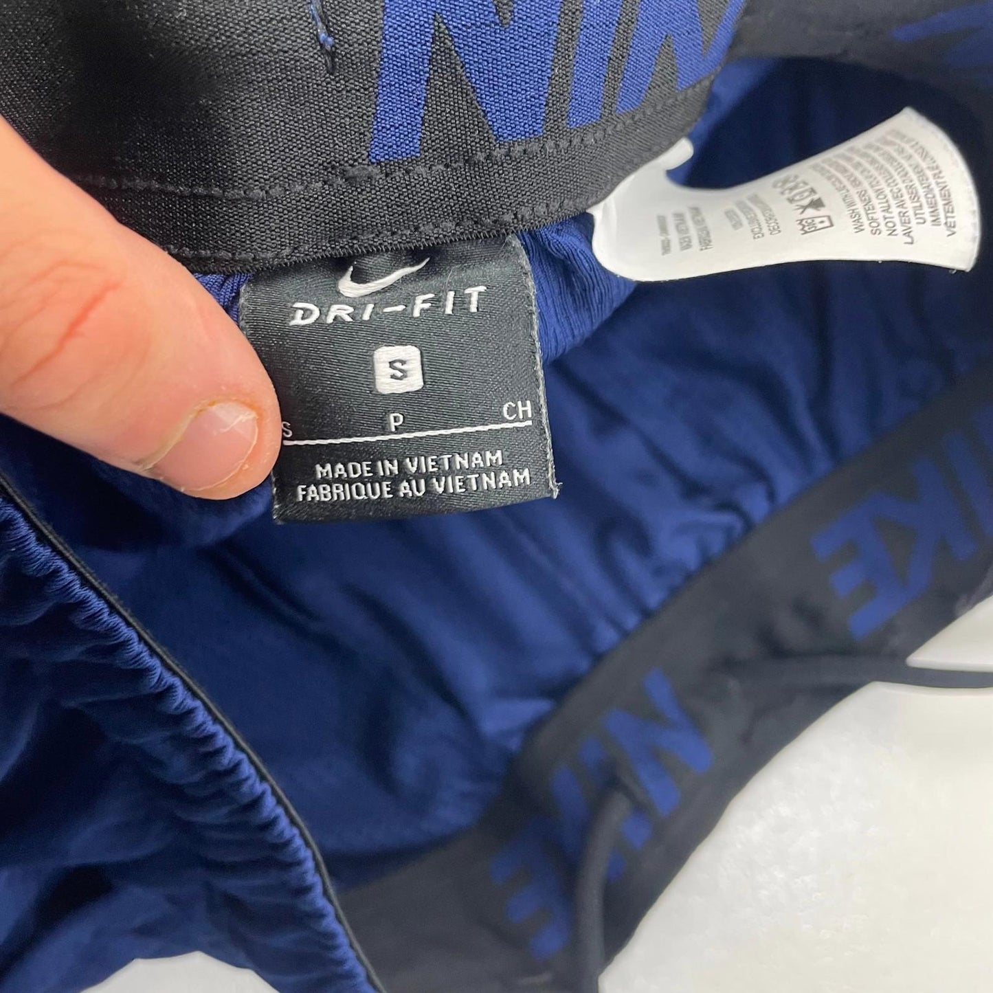 Nike Activewear Shorts Dri-FIT Blue Sportswear Logo Mens S