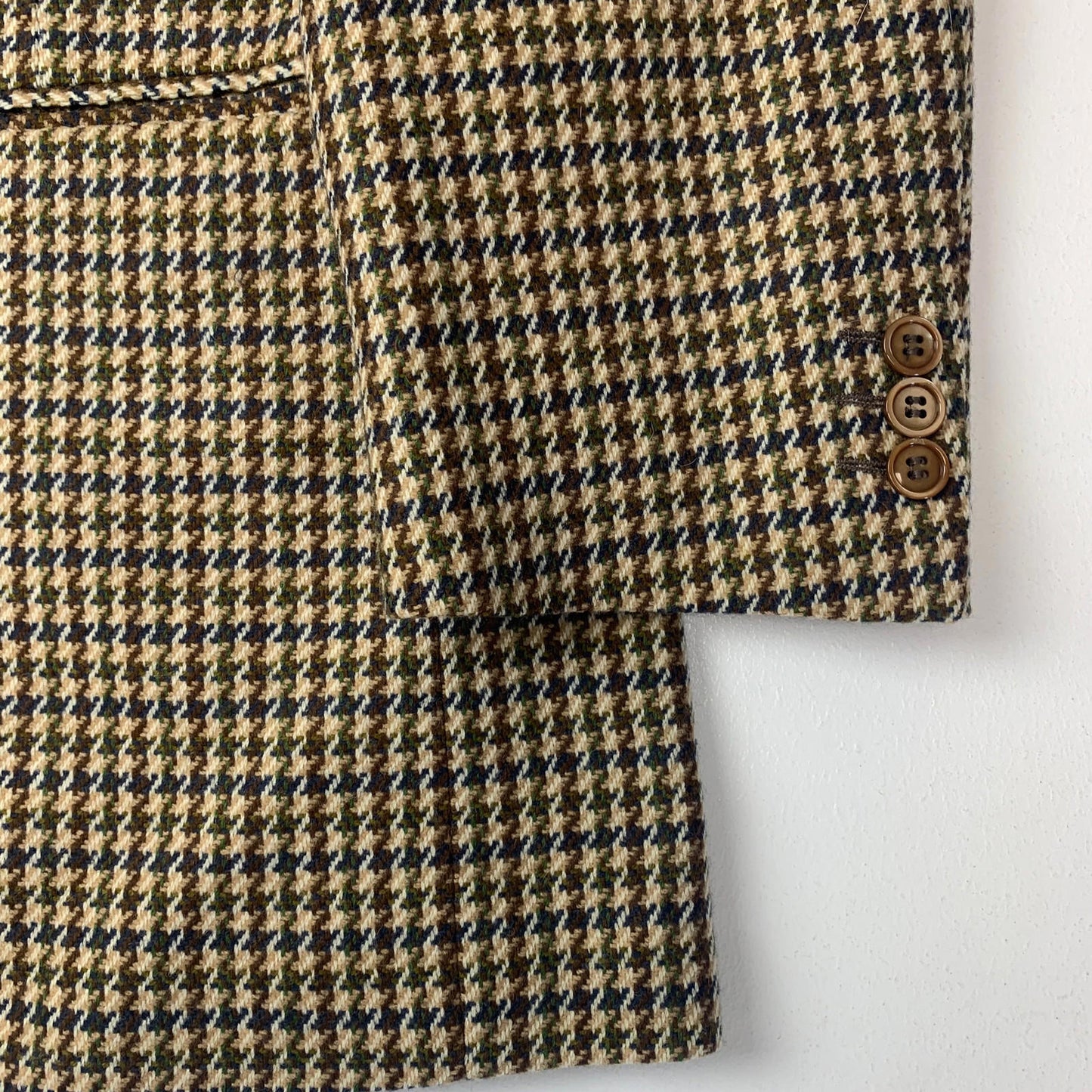Gentleman’s Chequered Wool Jacket / Brown / 46R / Made in Italy