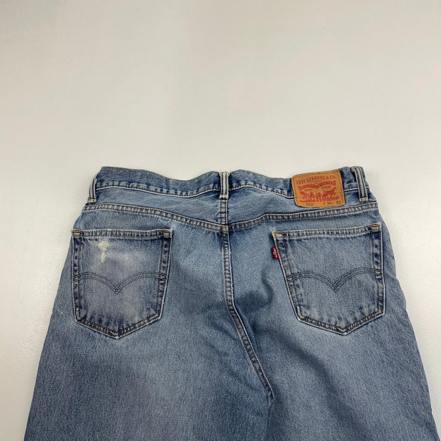 LEVI'S 560 Comfort Fit Jeans Distressed Vintage Blue Denim Mens W36 L32