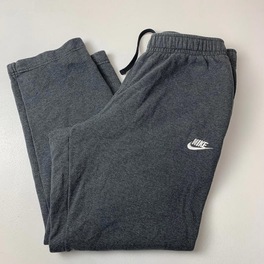 Women’s NIKE Jogging Bottoms / Grey / Large Short / Joggers