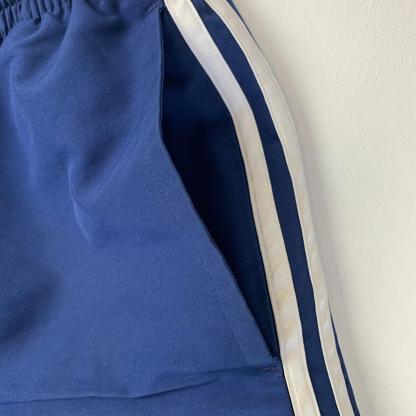 ADIDAS Boys Athletic Shorts Classic Blue Striped Sports UK 15-16Y