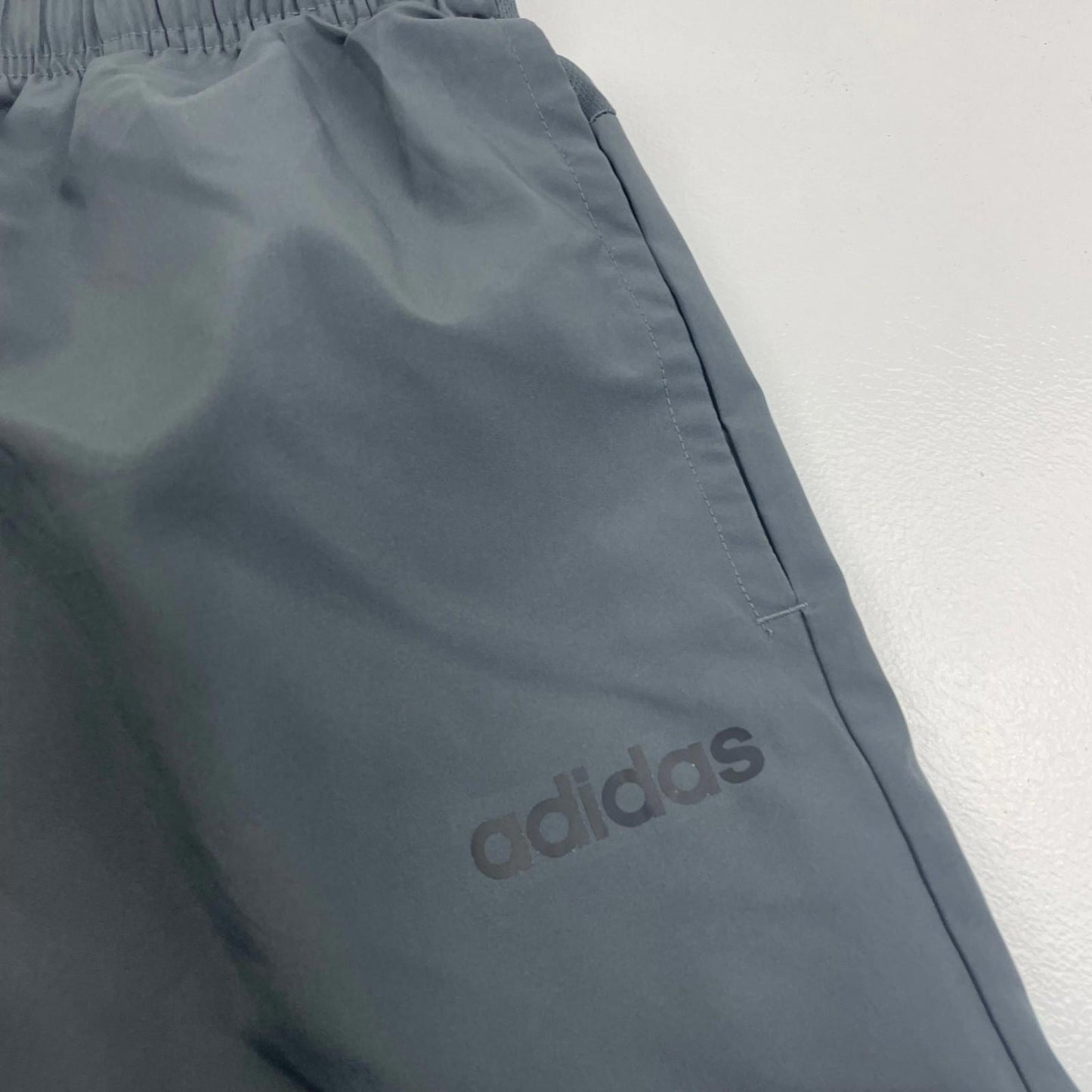 ADIDAS Activewear Shorts Athletic Style Grey Mens XL