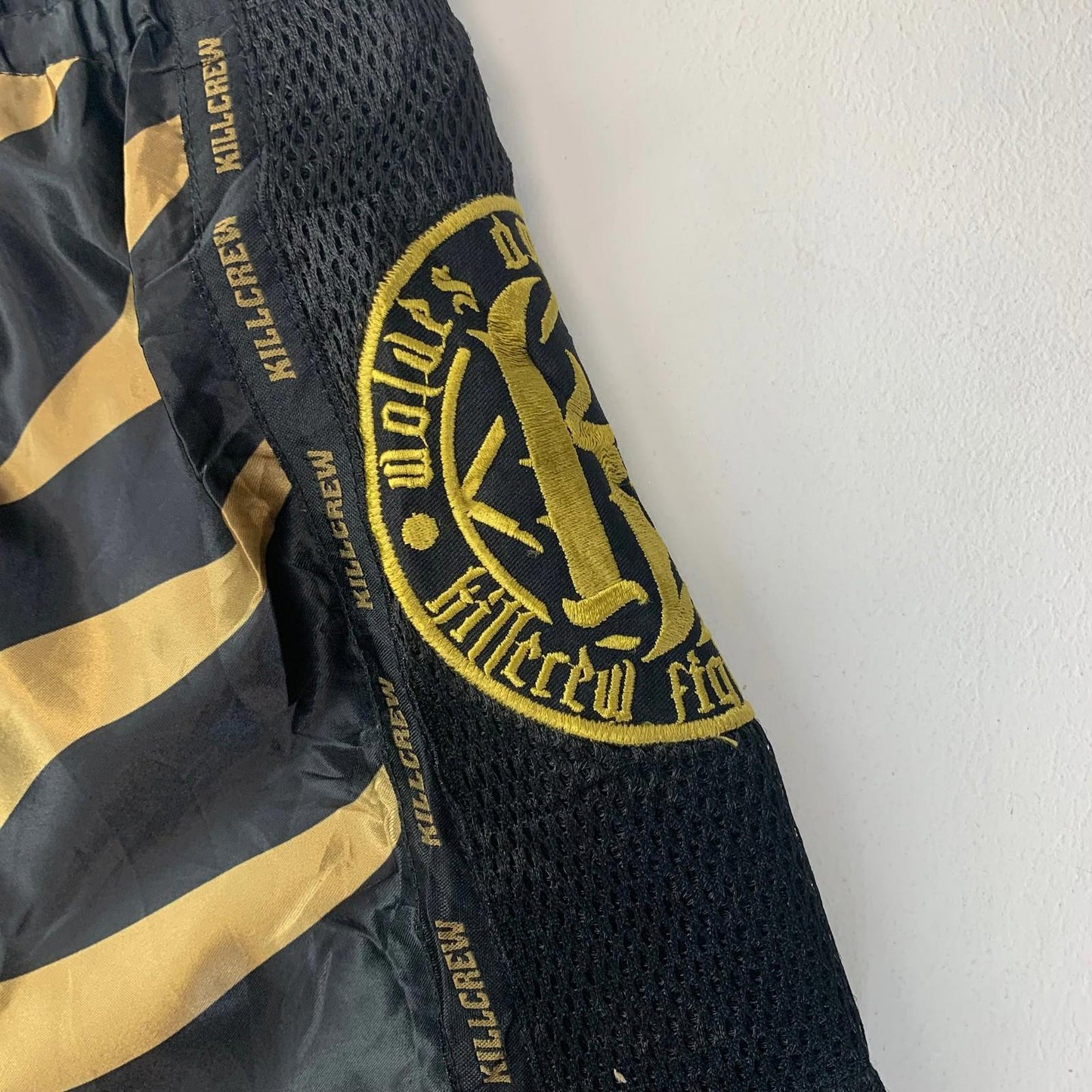 Kill Crew Wrestling Boxing Shorts Black Gold Striped Design Mens XXL