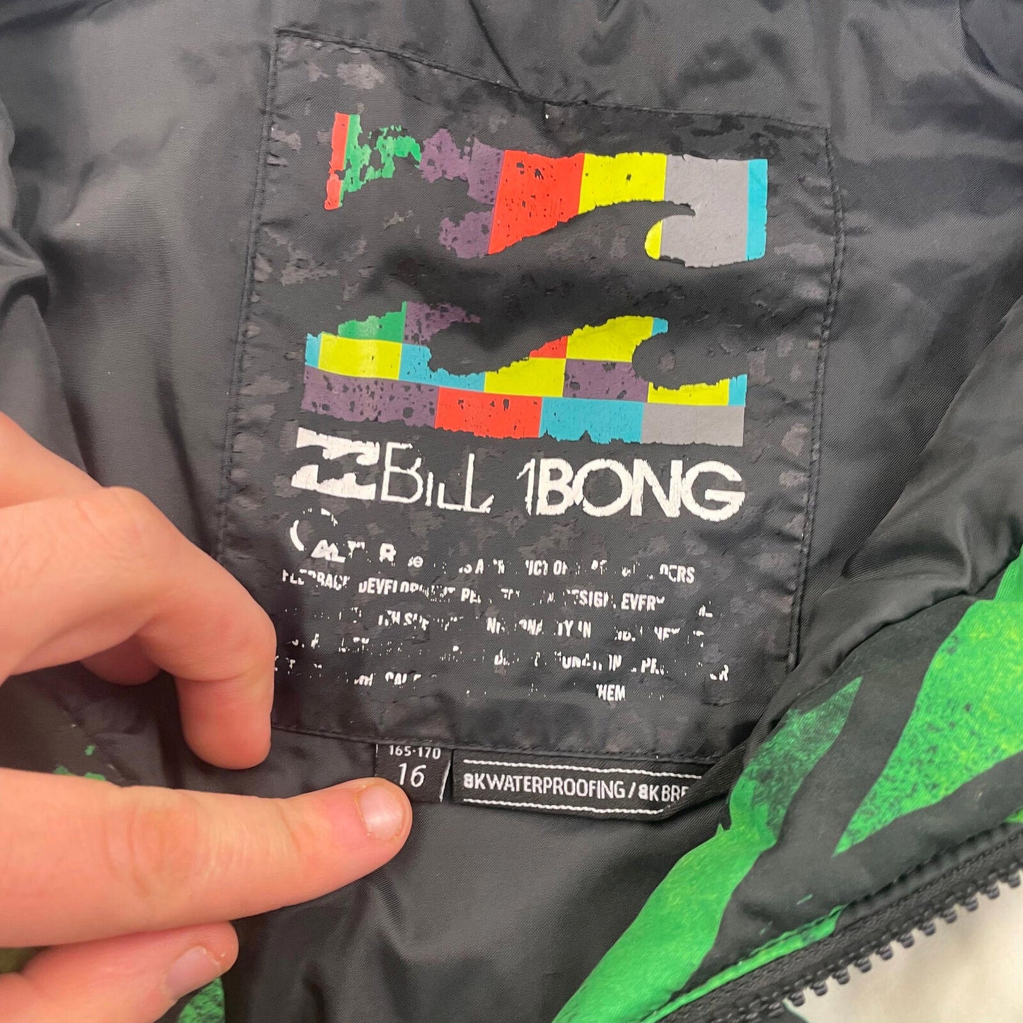 Women’s BILLABONG Green & Black 8K Waterproof Patterned Jacket , Size 16