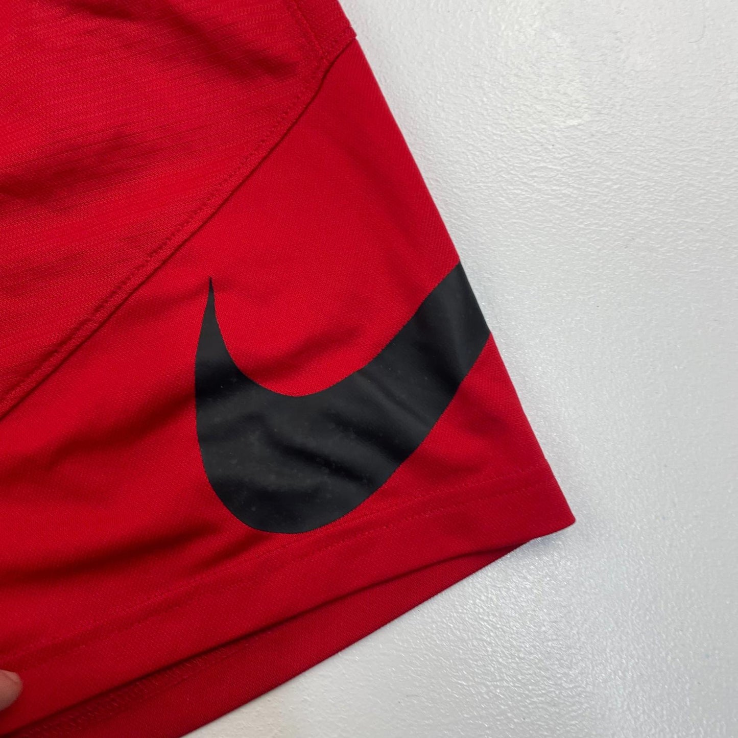 NIKE Activewear Shorts Athletic Red Black Logo Mens Size M