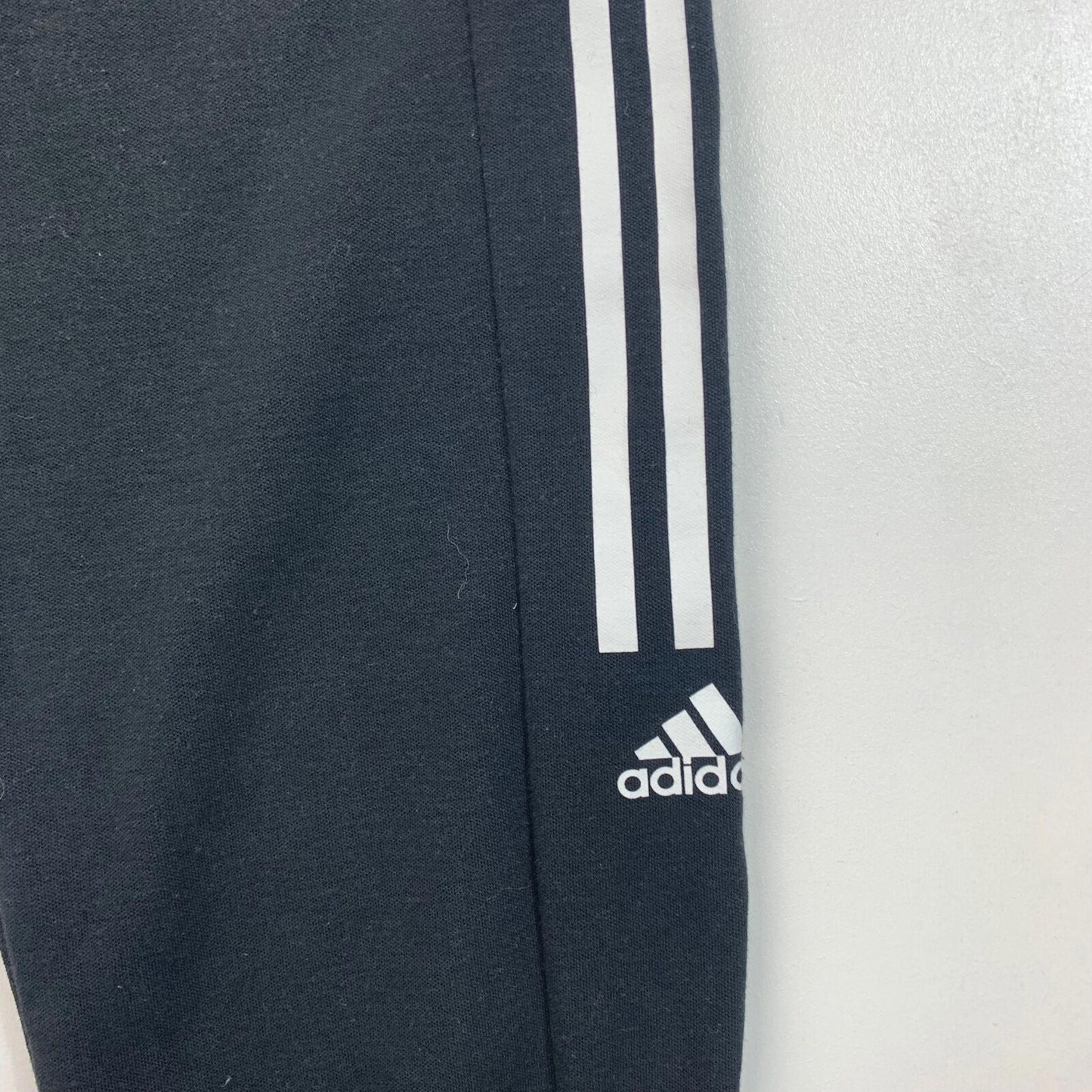 Women’s ADIDAS Joggers / Medium / UK 12-14 / Black / Zipped Pockets / Jogging