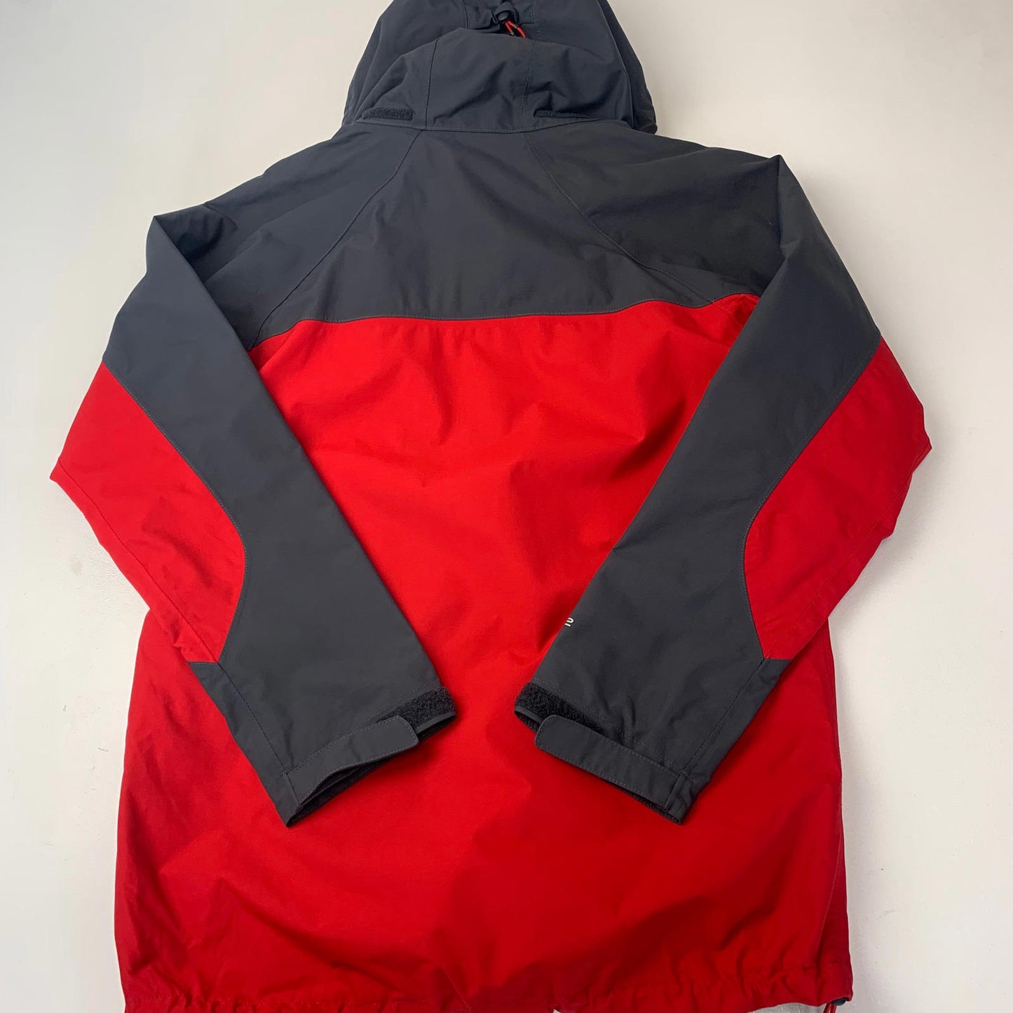Mens BERGHAUS AQ2 Jacket / Small / Red & Grey / Hiking  / Camping / Climbing