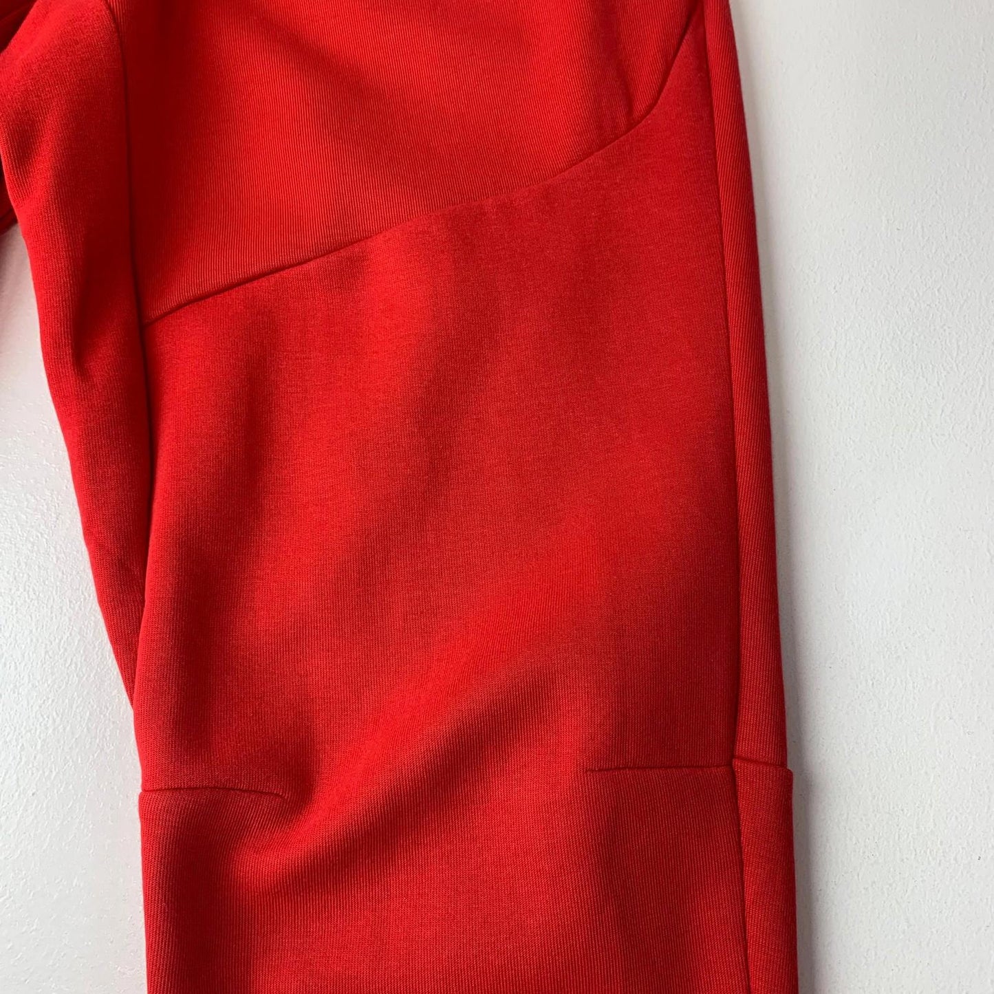 Nike Jogger Tech Fleece Trousers Red Boys XL Age 15-16 Years